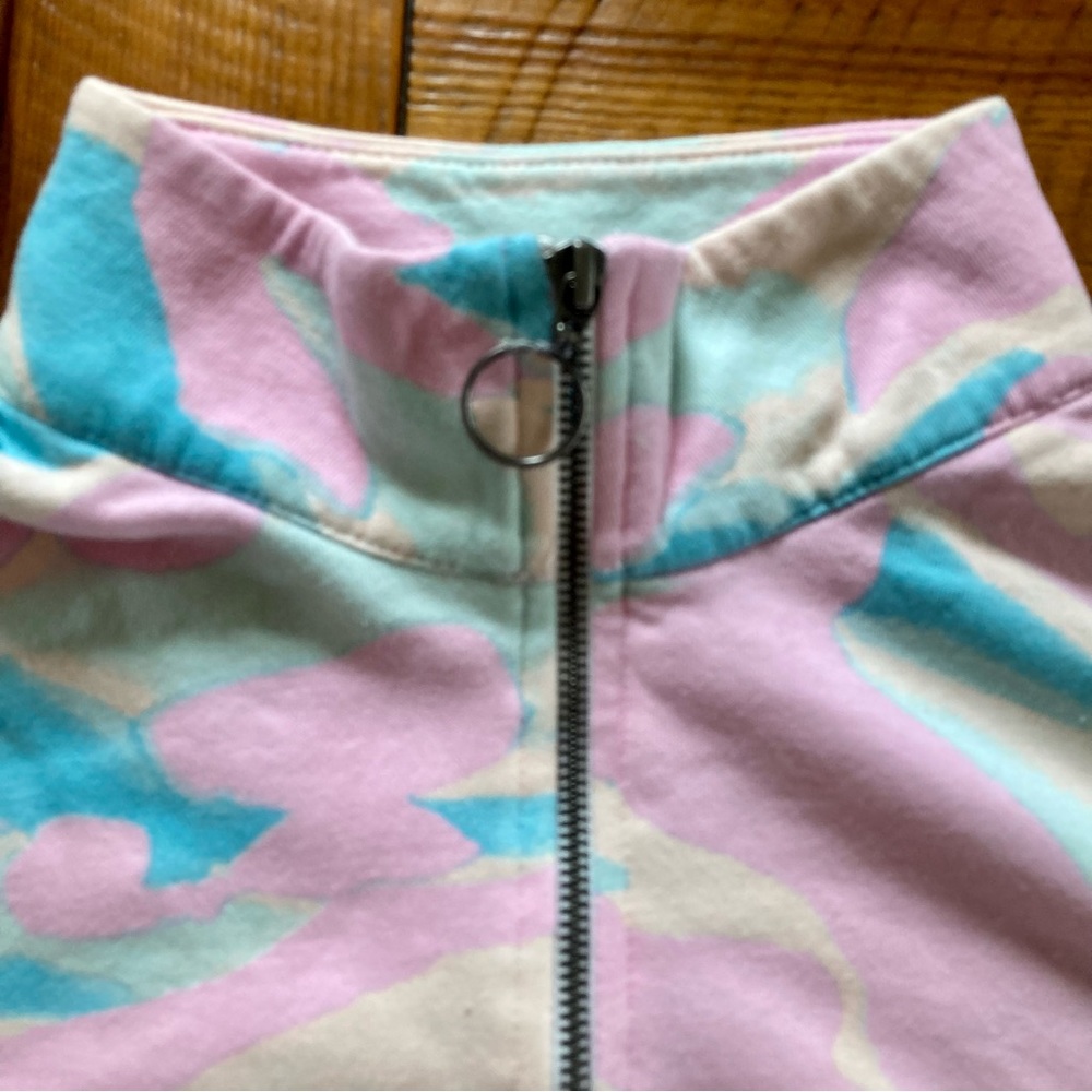 Nordstrom Abound Pink Blue Watercolor Painted Cropped Camo Sweatshirt Size L - Picture 3 of 7